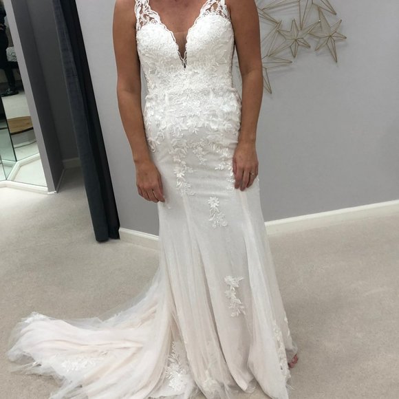 Sincerity Bridal Dress - Picture 6 of 8